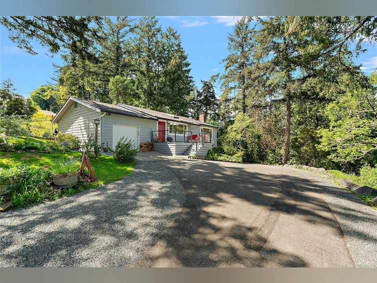 10851 Deep Cove Road, North Saanich, BC, V8L 5M5 - 34