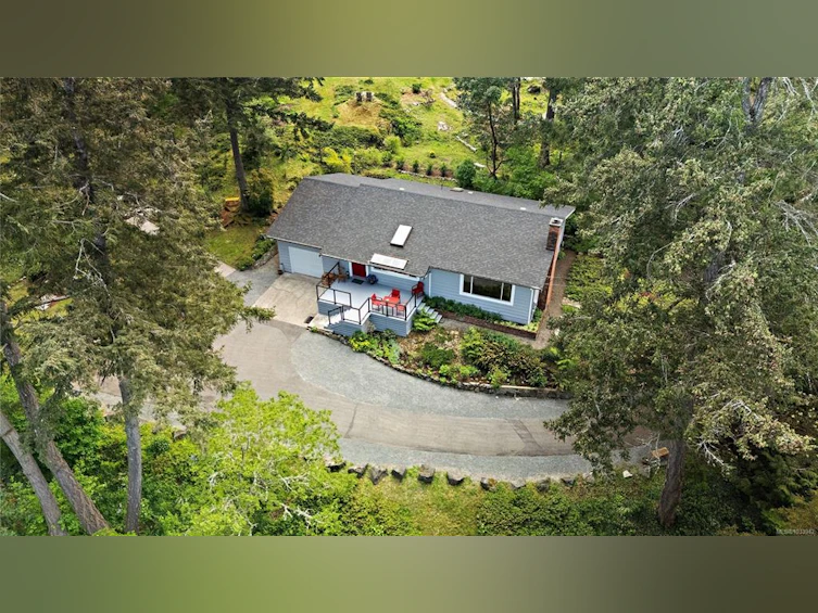10851 Deep Cove Road, North Saanich, BC, V8L 5M5 - 30