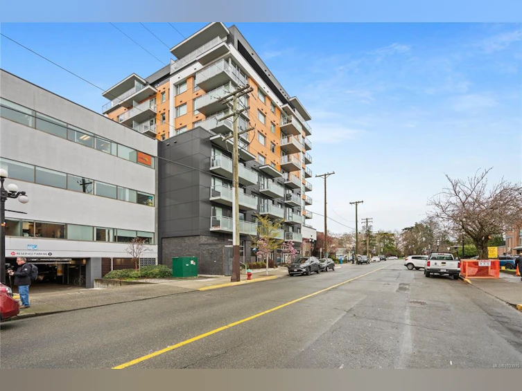 305-838 Broughton Street, Victoria, BC, V8W 1E4 - 40