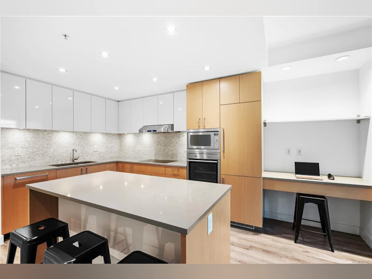 305-838 Broughton Street, Victoria, BC, V8W 1E4 - 4