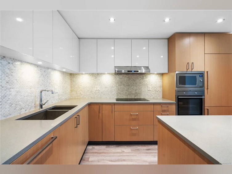 305-838 Broughton Street, Victoria, BC, V8W 1E4 - 13
