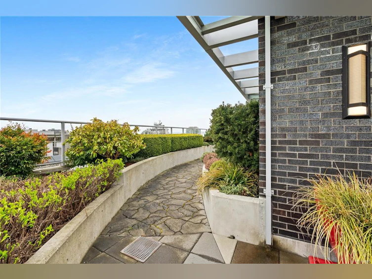 305-838 Broughton Street, Victoria, BC, V8W 1E4 - 24