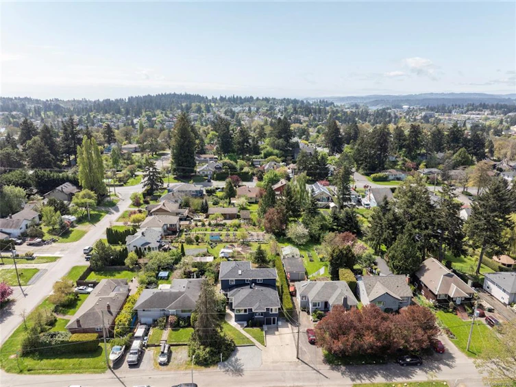 715 Middleton Street, Saanich, BC, V9A 2E1 - 56
