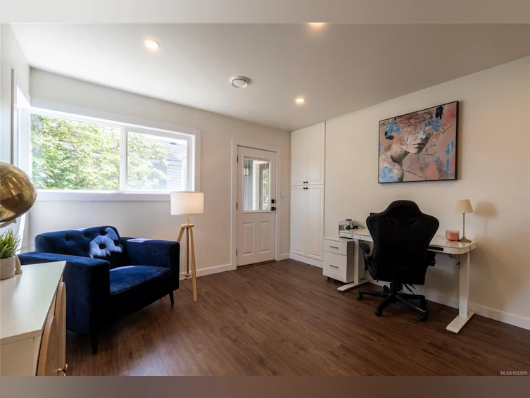 715 Middleton Street, Saanich, BC, V9A 2E1 - 38