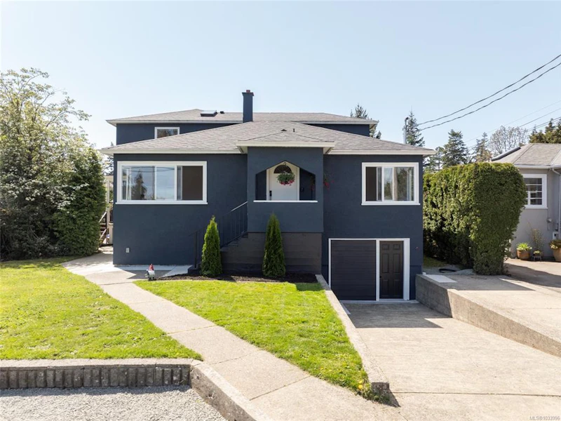 715 Middleton Street, Saanich BC V9A 2E1