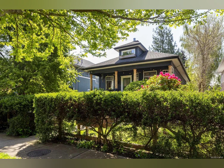 1163 Chapman Street, Victoria, BC, V8V 2T5 - 3