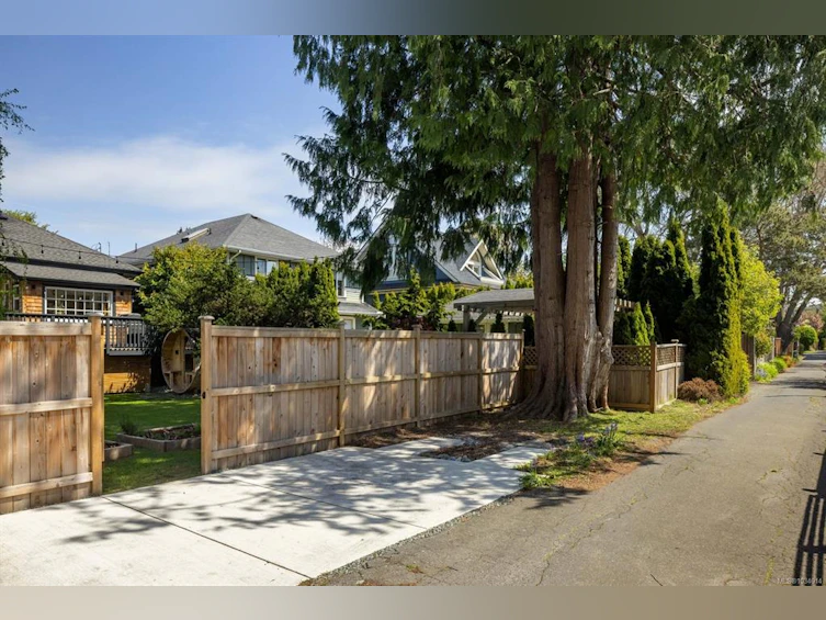1163 Chapman Street, Victoria, BC, V8V 2T5 - 35