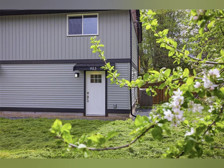 953 Poplar Way, Hilliers, BC, V9K 1T5 - 38