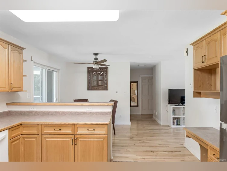 520 Corcan Road, Qualicum Beach, BC, V9K 2E9 - 10