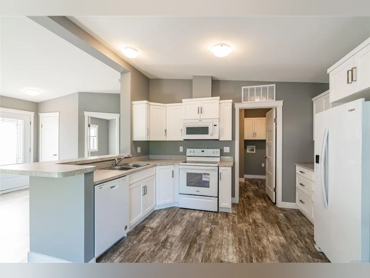 138-6325 Metral Drive, Nanaimo, BC, V9T 6P9 - 11