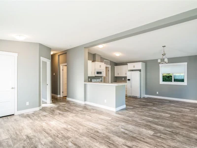 138-6325 Metral Drive - 3
