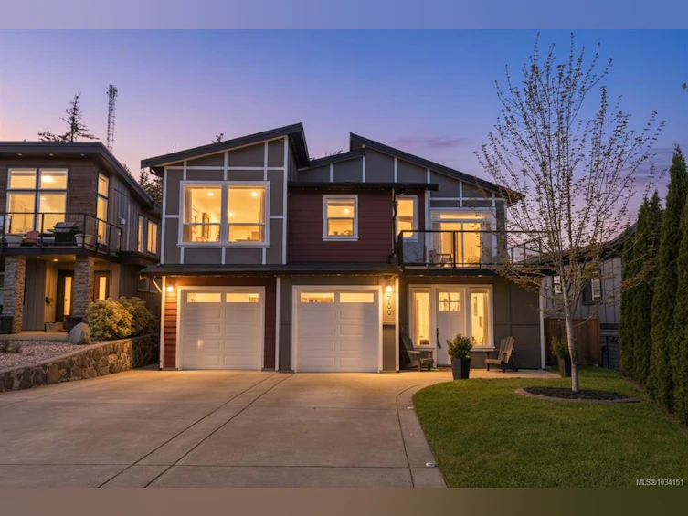 700 Demel Place, Colwood, BC, V9C 3L6 - 2