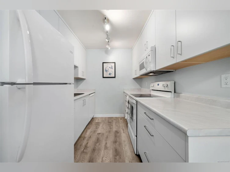 107-420 Parry Street, Victoria, BC, V8V 2H7 - 15