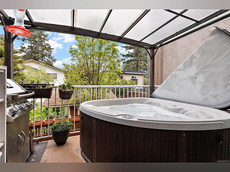 9713 Second Street, Sidney, BC, V8L 3C3 - 17