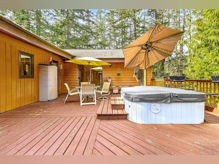 2298 Munn Road, Highlands, BC, V9E 1H5 - 46