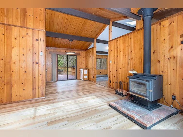 2298 Munn Road, Highlands, BC, V9E 1H5 - 21
