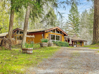 2298 Munn Road - 2