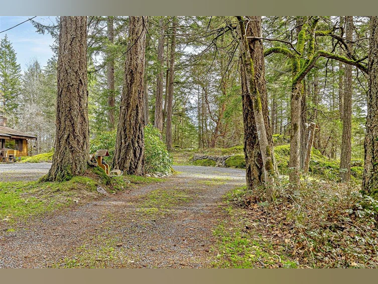 2298 Munn Road, Highlands, BC, V9E 1H5 - 59