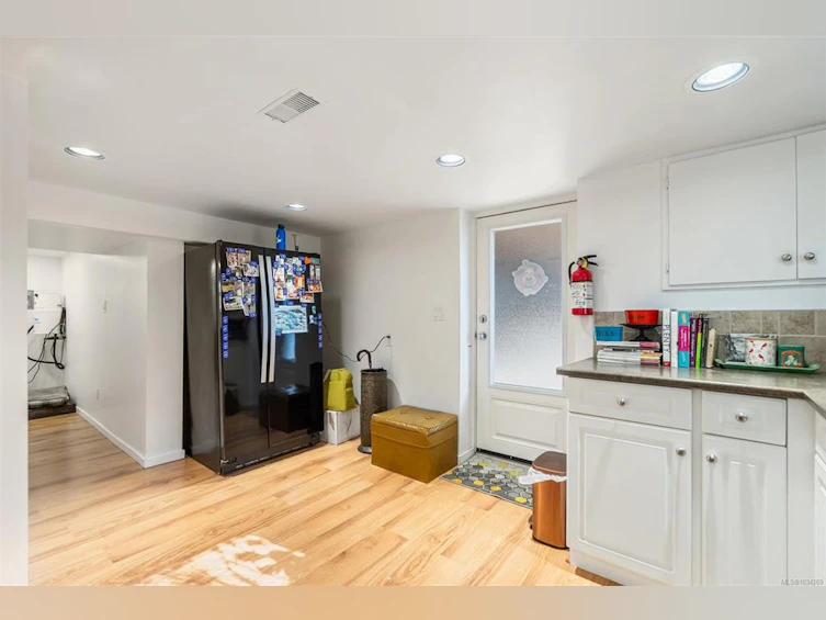 3771 Winston Crescent, Saanich, BC, V8X 1S2 - 25