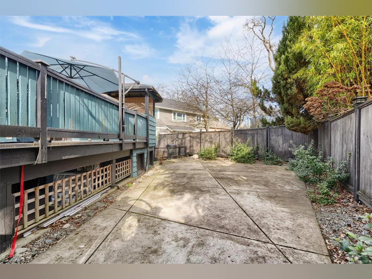 3771 Winston Crescent, Saanich, BC, V8X 1S2 - 37