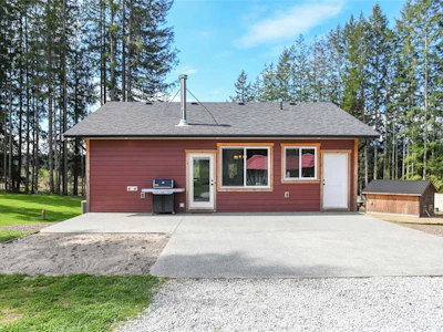 7594 N Island Highway - 4