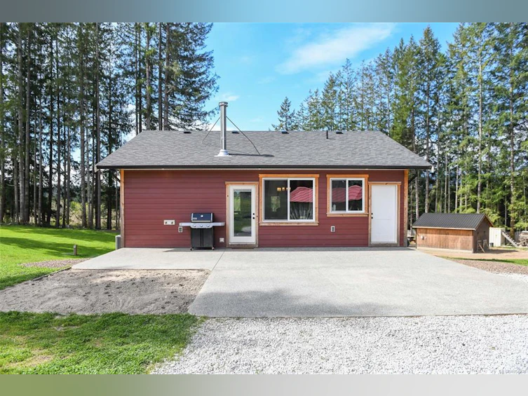 7594 N Island Highway, Black Creek, BC, V9N 1G3 - 4