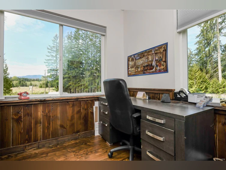 7594 N Island Highway, Black Creek, BC, V9N 1G3 - 23