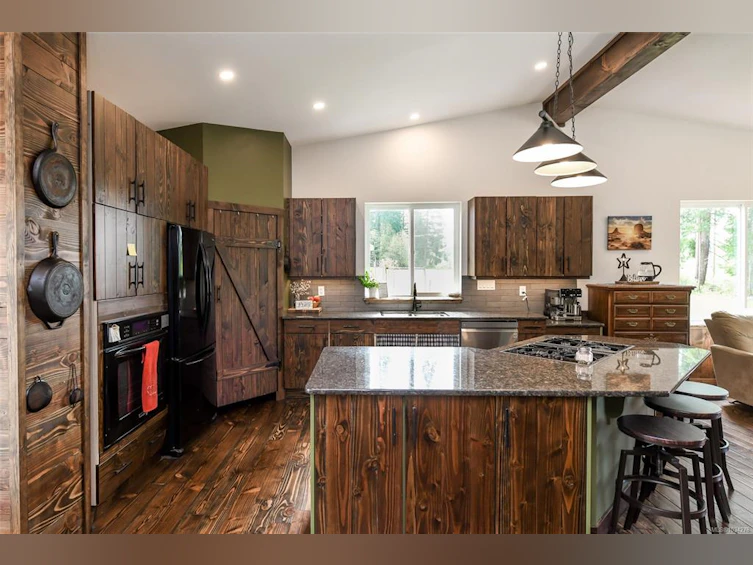 7594 N Island Highway, Black Creek, BC, V9N 1G3 - 14