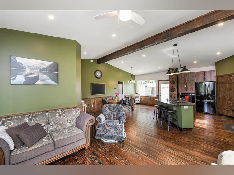 7594 N Island Highway, Black Creek, BC, V9N 1G3 - 21