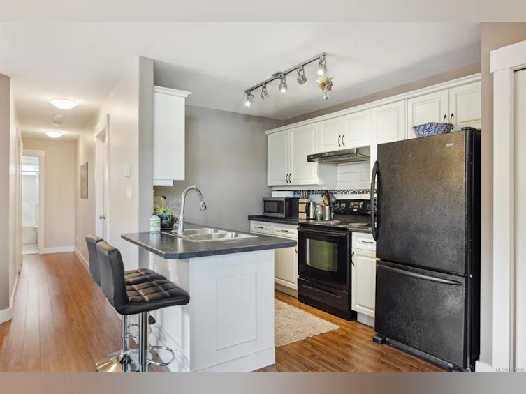 2403 Tiger Moth Place, Comox, BC, V9M 4J4 - 30