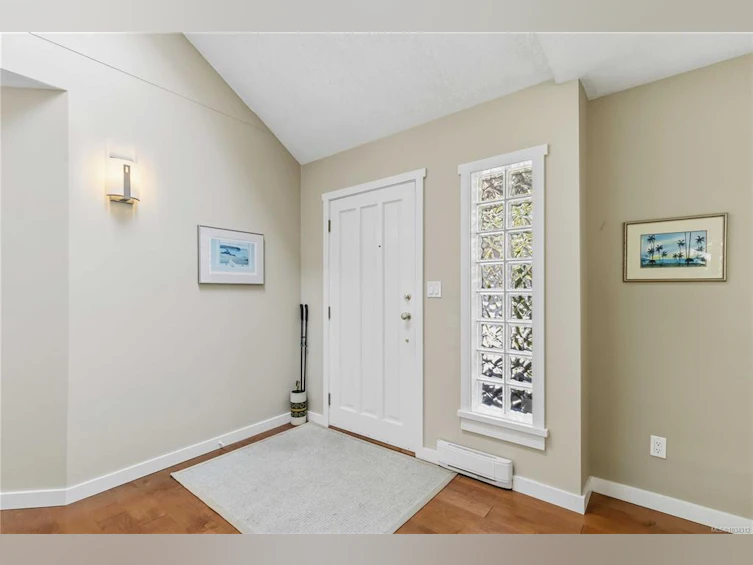 5195 Walema Court, Saanich, BC, V8Y 2T7 - 6