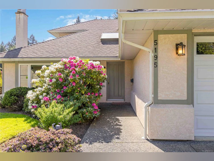5195 Walema Court, Saanich, BC, V8Y 2T7 - 5