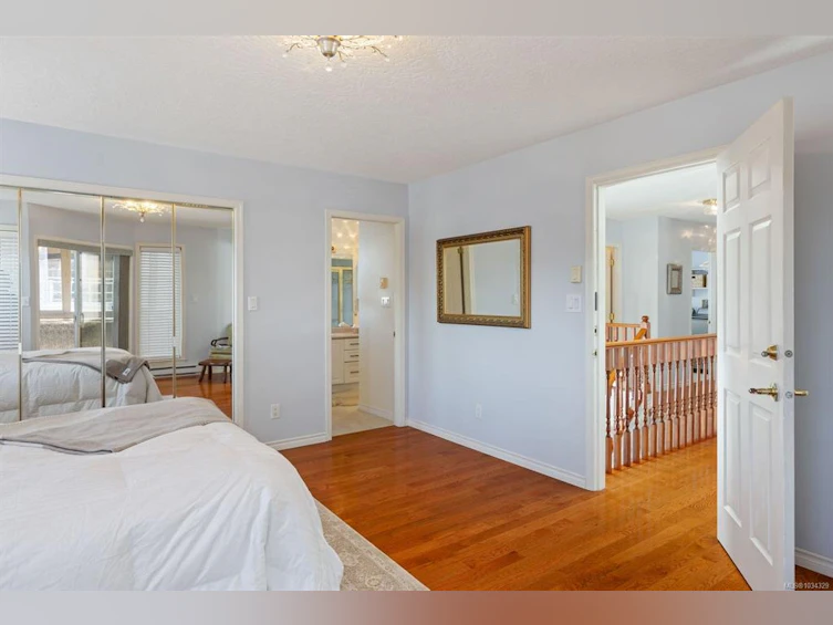 1-9875 Third Street, Sidney, BC, V8L 3A8 - 25
