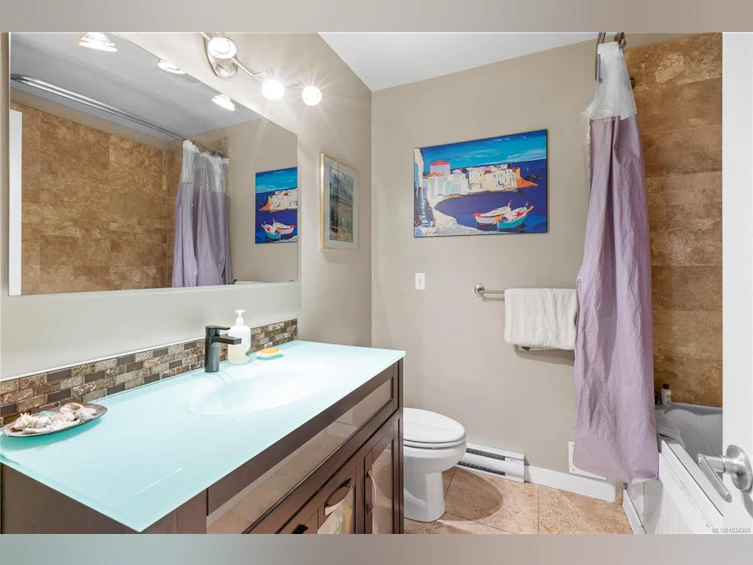 167 Little Eldon Place, Saanich, BC, V8Z 1E2 - 21