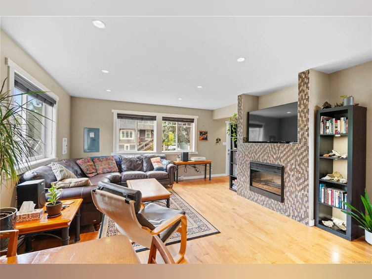 167 Little Eldon Place, Saanich, BC, V8Z 1E2 - 9