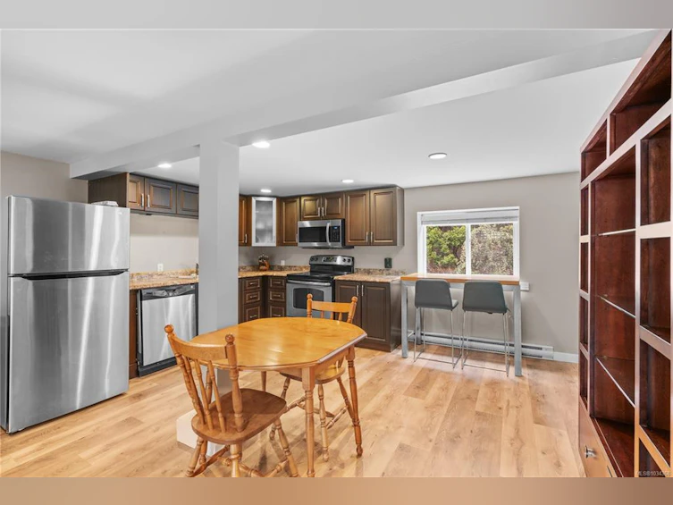 167 Little Eldon Place, Saanich, BC, V8Z 1E2 - 38