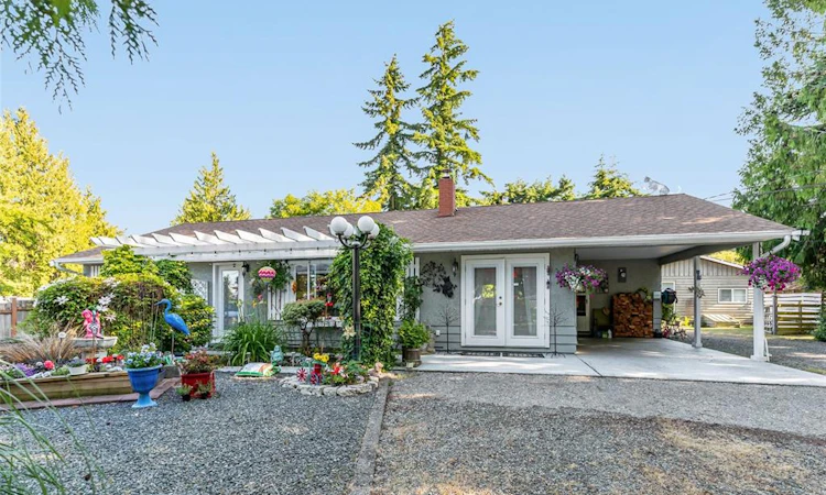 1226 Centre Road