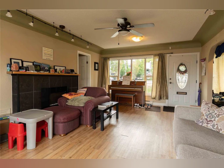141 E Jensen Avenue, Parksville, BC, V9P 2H6 - 17