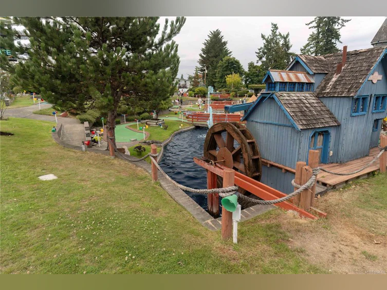 141 E Jensen Avenue, Parksville, BC, V9P 2H6 - 22