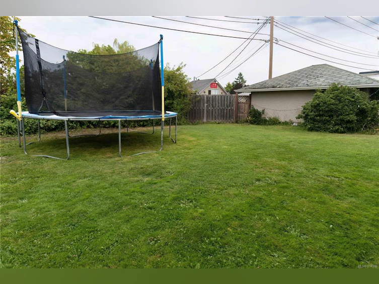 141 E Jensen Avenue, Parksville, BC, V9P 2H6 - 5