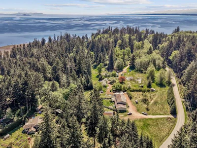 264 Sutil Road - 5