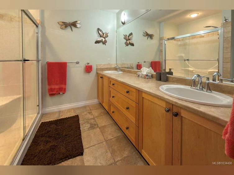 305-2676 S Island Highway, Campbell River, BC, V9W 1C7 - 13