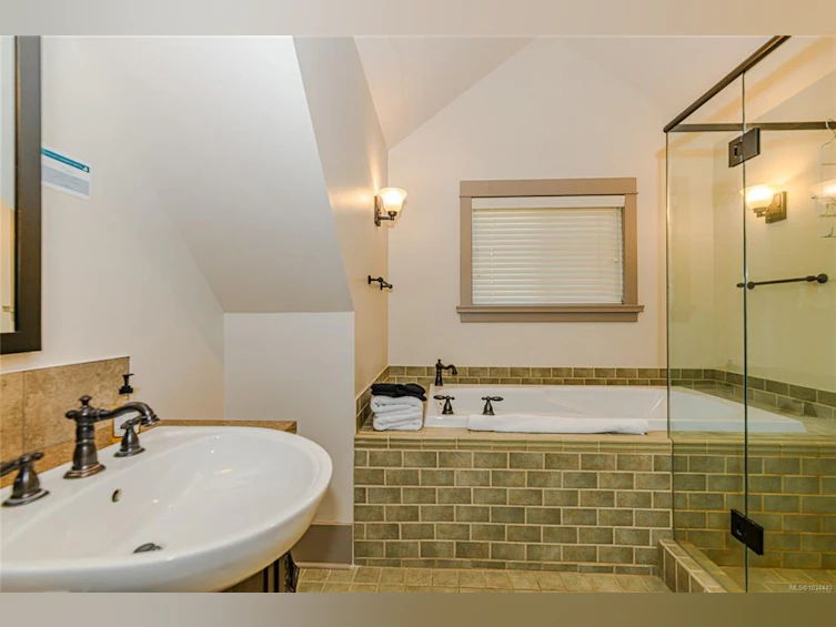 36-315 Robinson Road, Salt Spring Island, BC, V8K 1P7 - 19