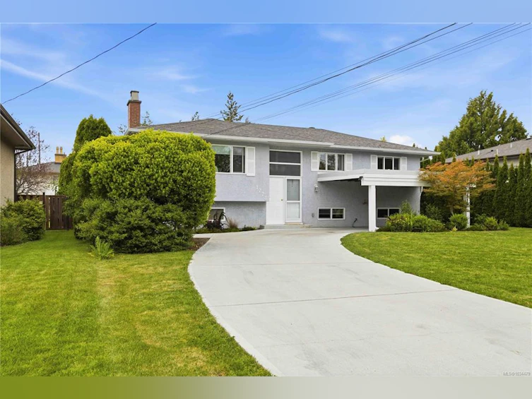 1773 Howroyd Avenue, Saanich, BC, V8P 3C2