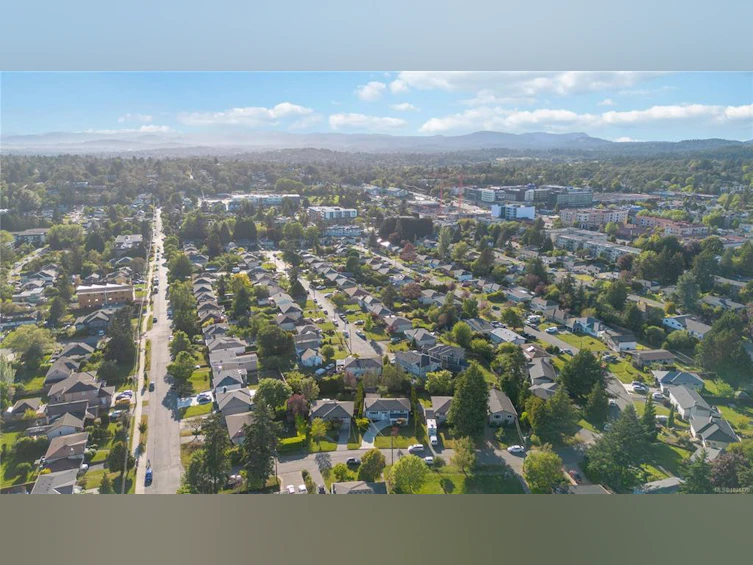 1773 Howroyd Avenue, Saanich, BC, V8P 3C2 - 62