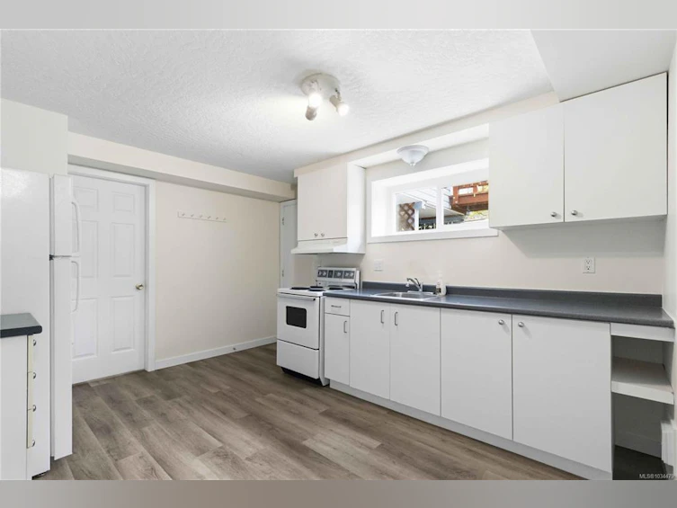 1773 Howroyd Avenue, Saanich, BC, V8P 3C2 - 33