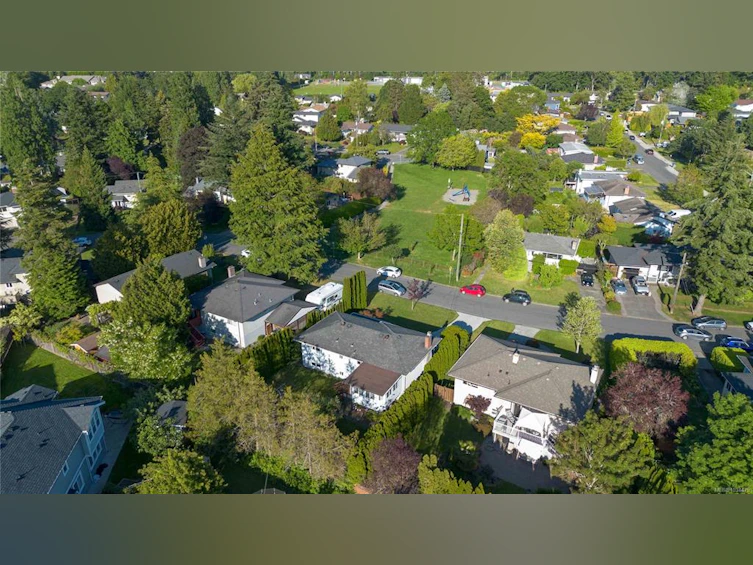 1773 Howroyd Avenue, Saanich, BC, V8P 3C2 - 58