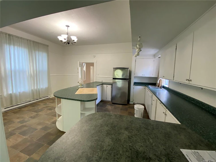1729 Foul Bay Road, Victoria, BC, V8R 5A5 - 14