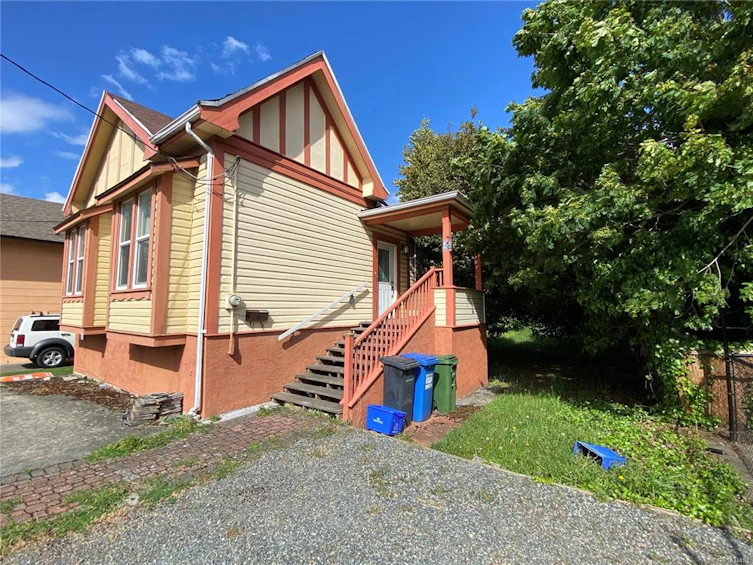 1729 Foul Bay Road, Victoria, BC, V8R 5A5 - 3