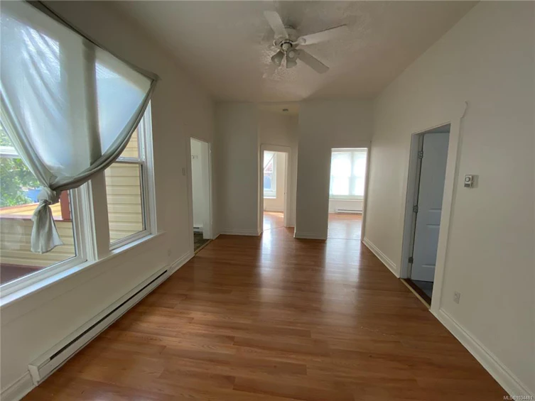 1729 Foul Bay Road, Victoria, BC, V8R 5A5 - 12